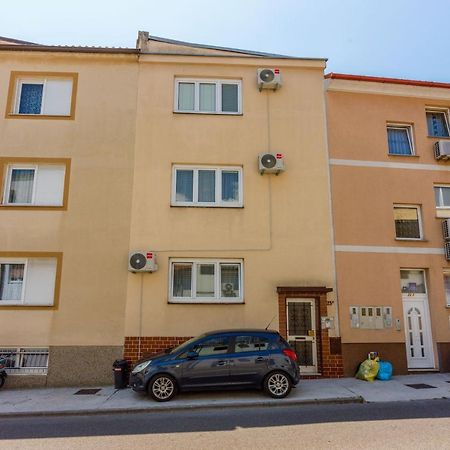 Apartments And Room Art Crikvenica Exteriör bild