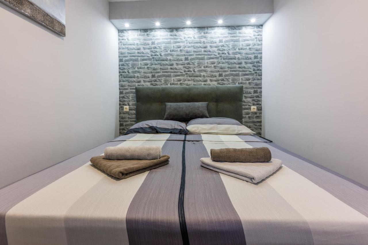 Apartments And Room Art Crikvenica Exteriör bild